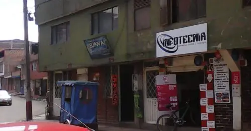 TIENDA DE DISFRACES ELIANA TIENDA DE DISFRACES ELIANA